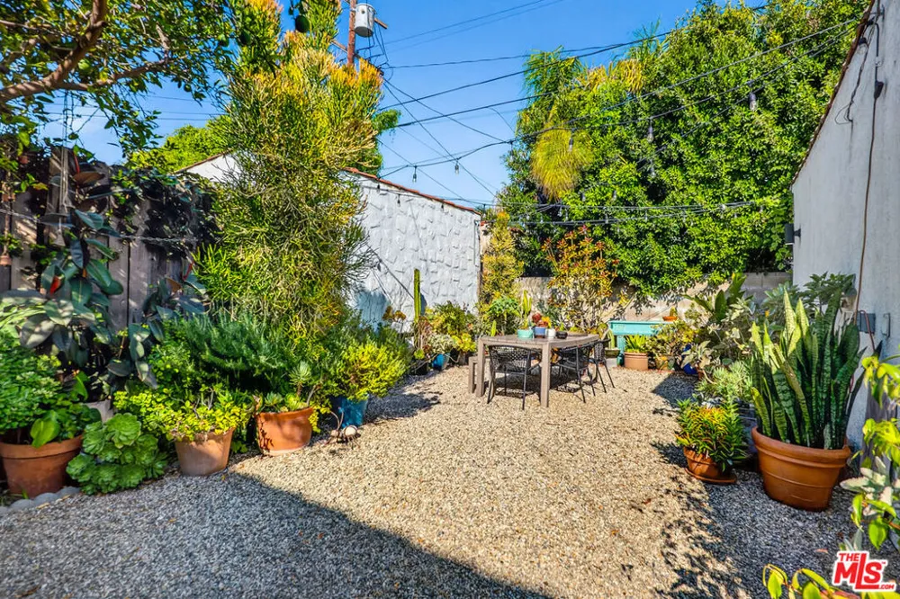 420 Orange Drive Los Angeles, CA 90036