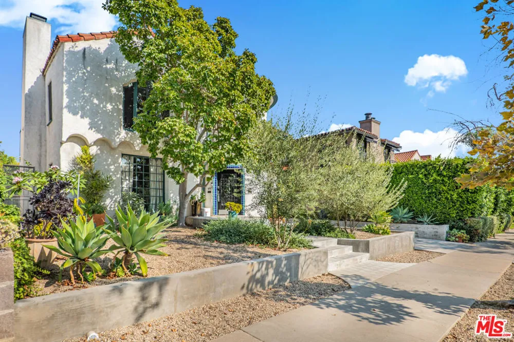 420 Orange Drive Los Angeles, CA 90036