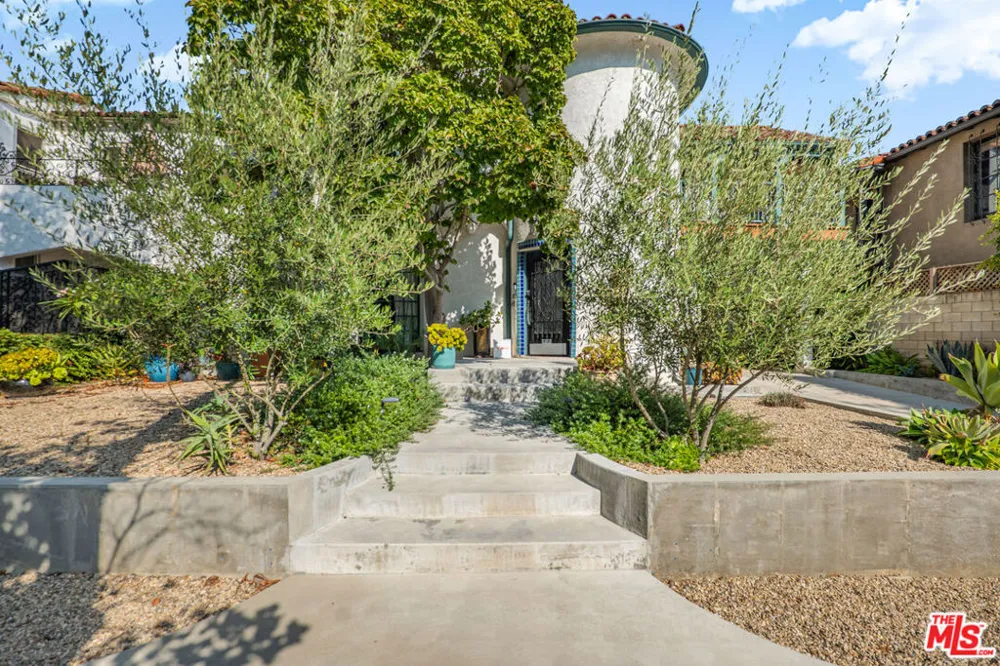 420 Orange Drive Los Angeles, CA 90036