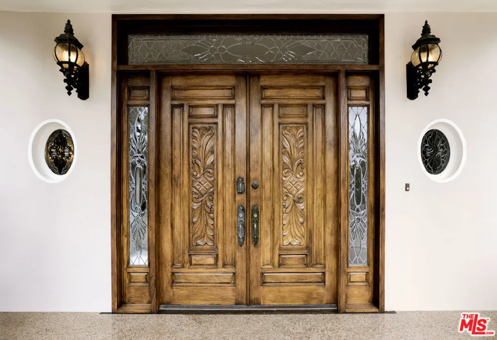 400 EVELYN PLACE Beverly Hills, CA 90210