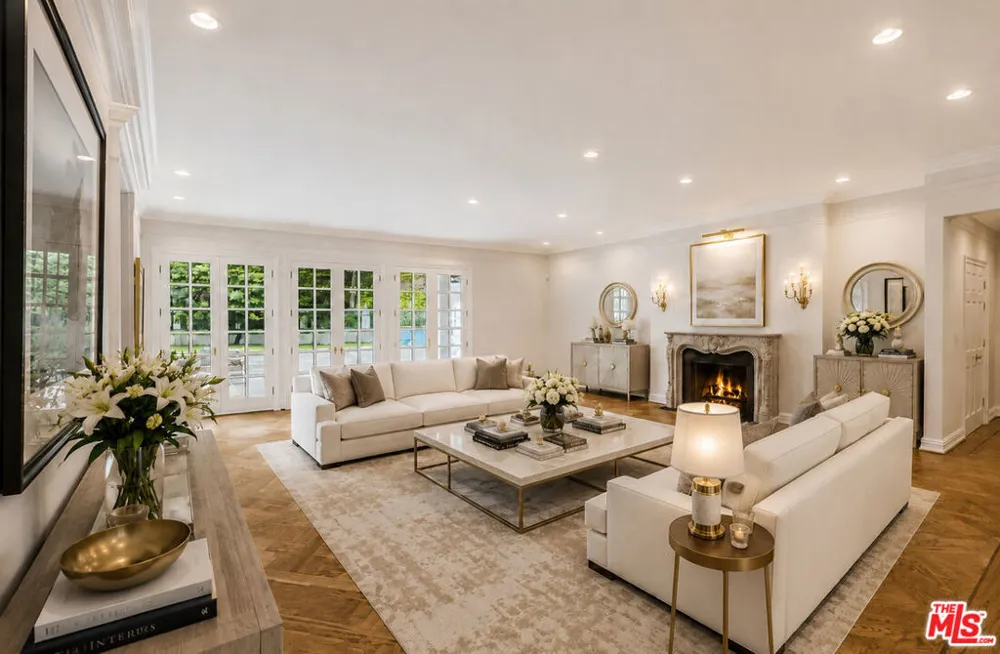 400 EVELYN PLACE Beverly Hills, CA 90210