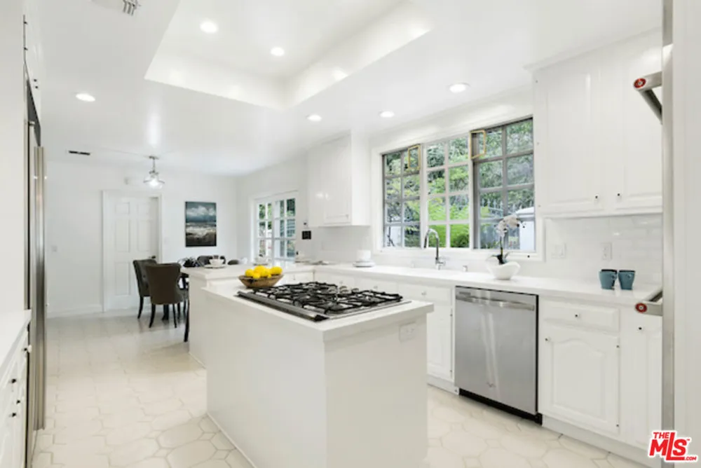 400 EVELYN PLACE Beverly Hills, CA 90210