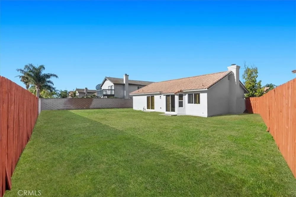 16800 Lake Victoria Moreno Valley, CA 92551
