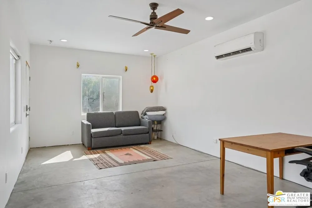 37767 Porter Drive Cathedral City, CA 92234