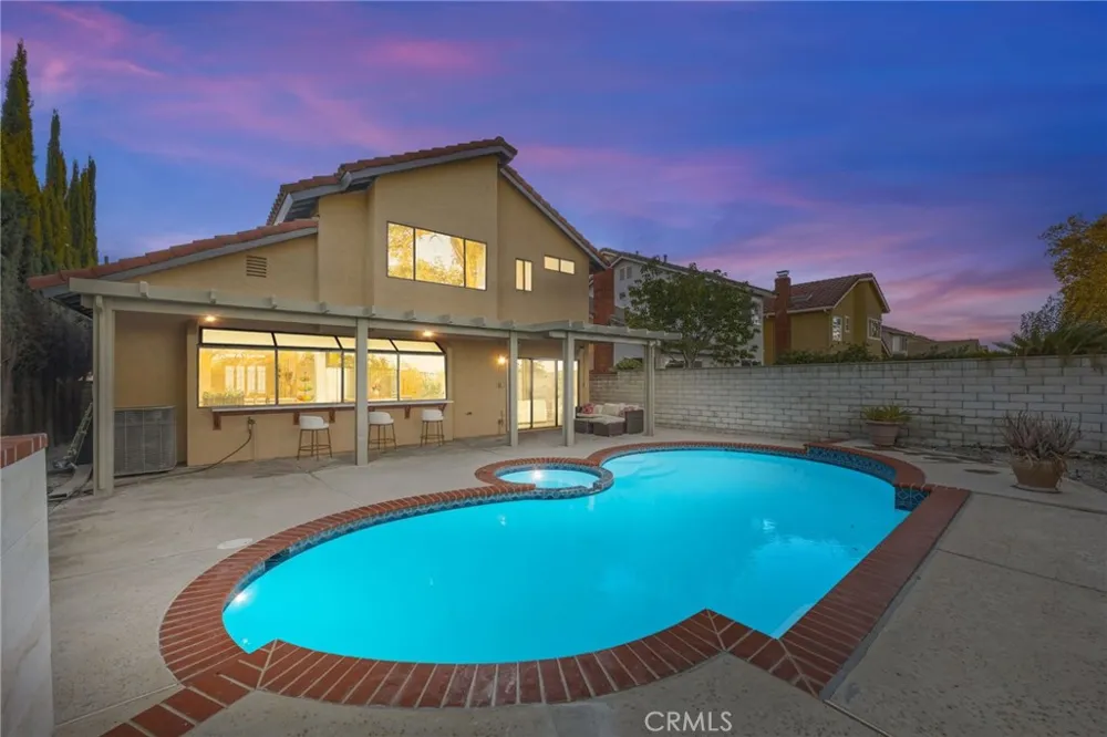 3080 Oakcreek Chino Hills, CA 91709