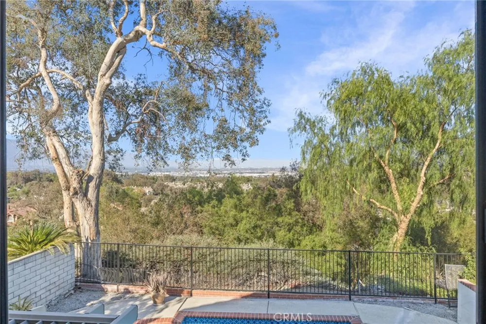 3080 Oakcreek Chino Hills, CA 91709