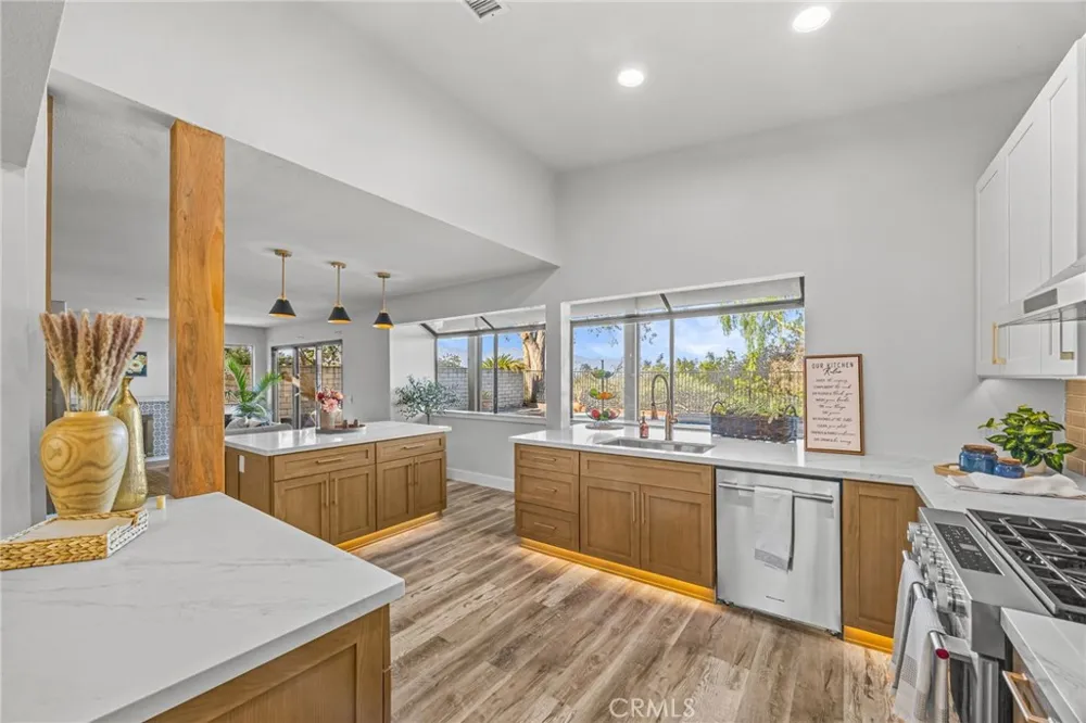 3080 Oakcreek Chino Hills, CA 91709