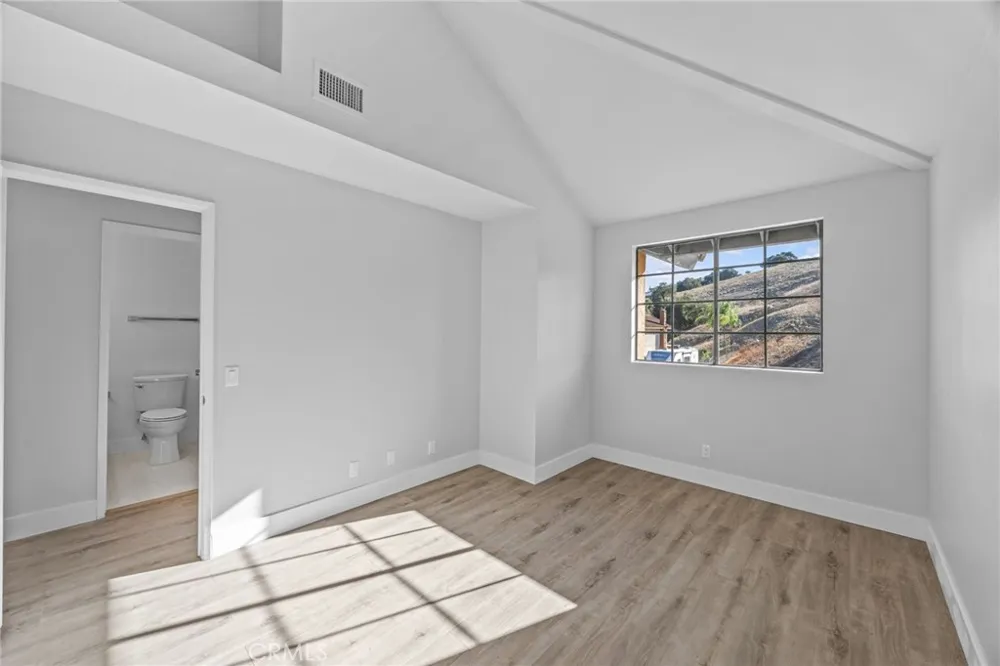 3080 Oakcreek Chino Hills, CA 91709