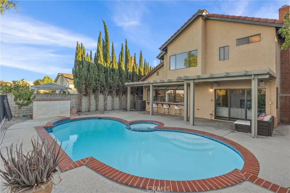 3080 Oakcreek Chino Hills, CA 91709