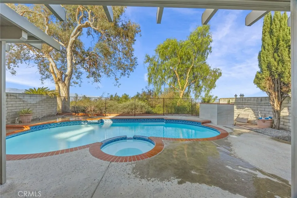 3080 Oakcreek Chino Hills, CA 91709