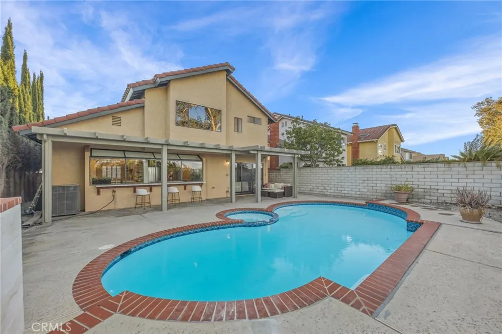 3080 Oakcreek Chino Hills, CA 91709