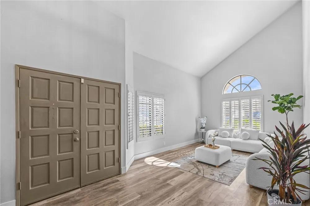 3080 Oakcreek Chino Hills, CA 91709