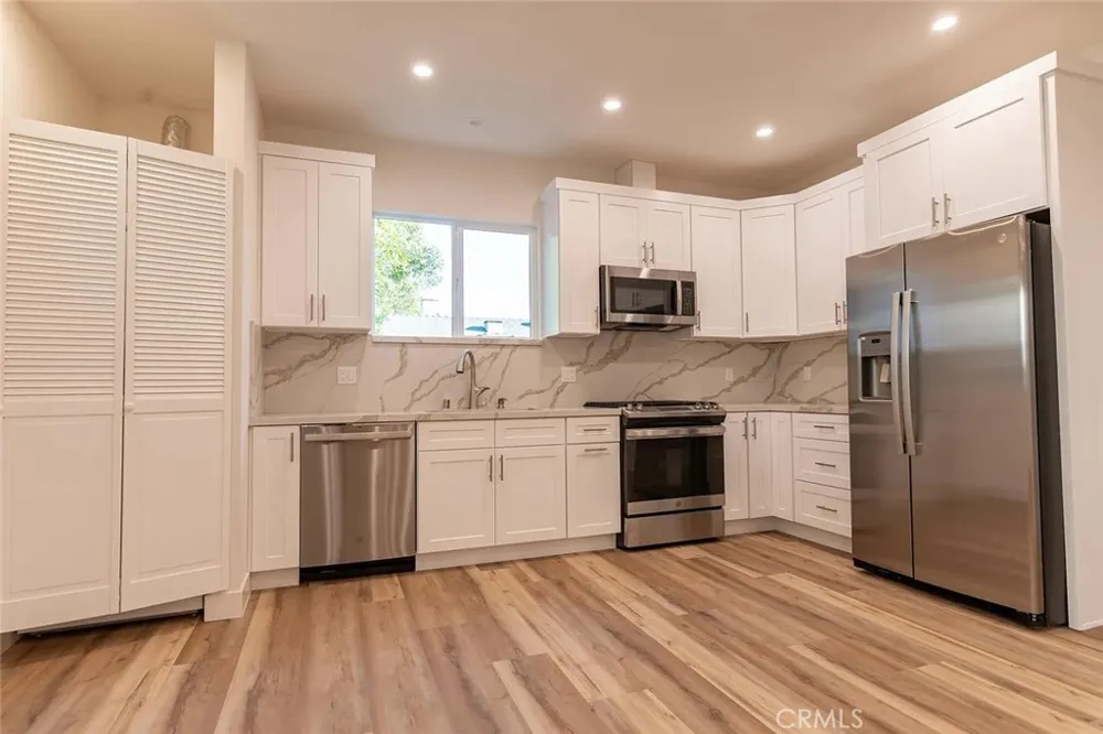 12942 Oberlin St Sylmar, CA 91342