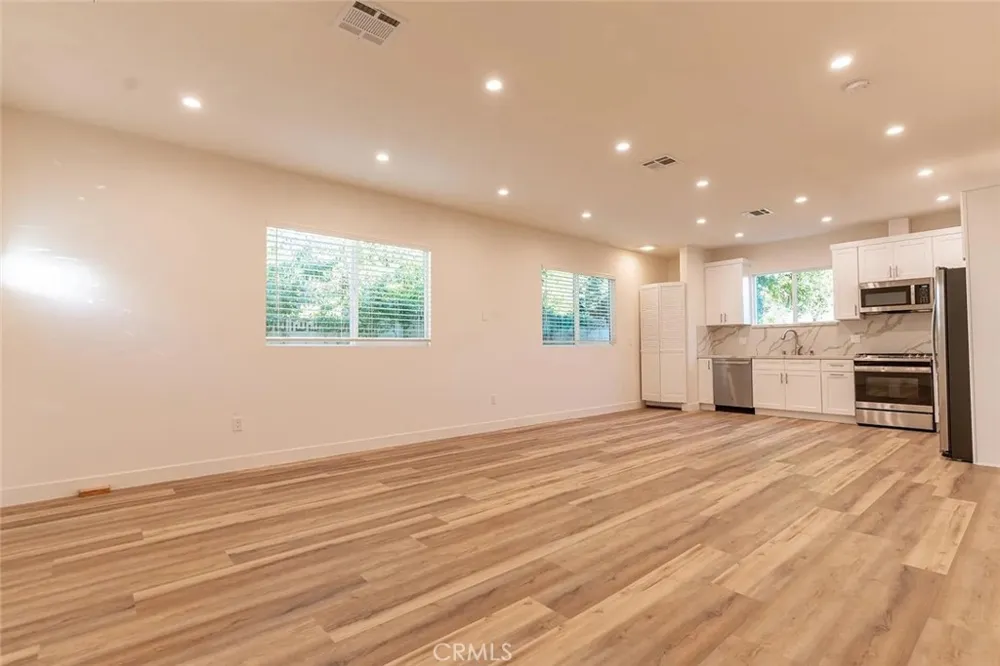 12942 Oberlin St Sylmar, CA 91342