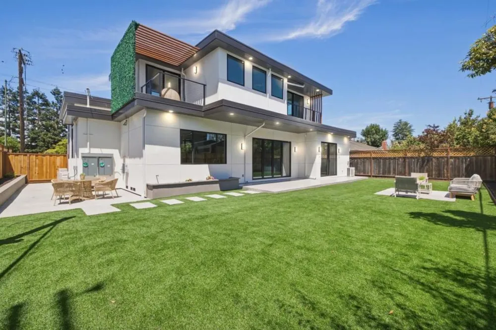 1691 S Springer Road Mountain View, CA 94040