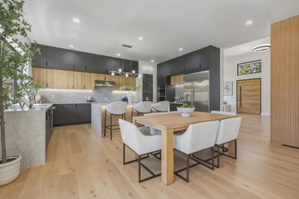 1691 S Springer Road Mountain View, CA 94040