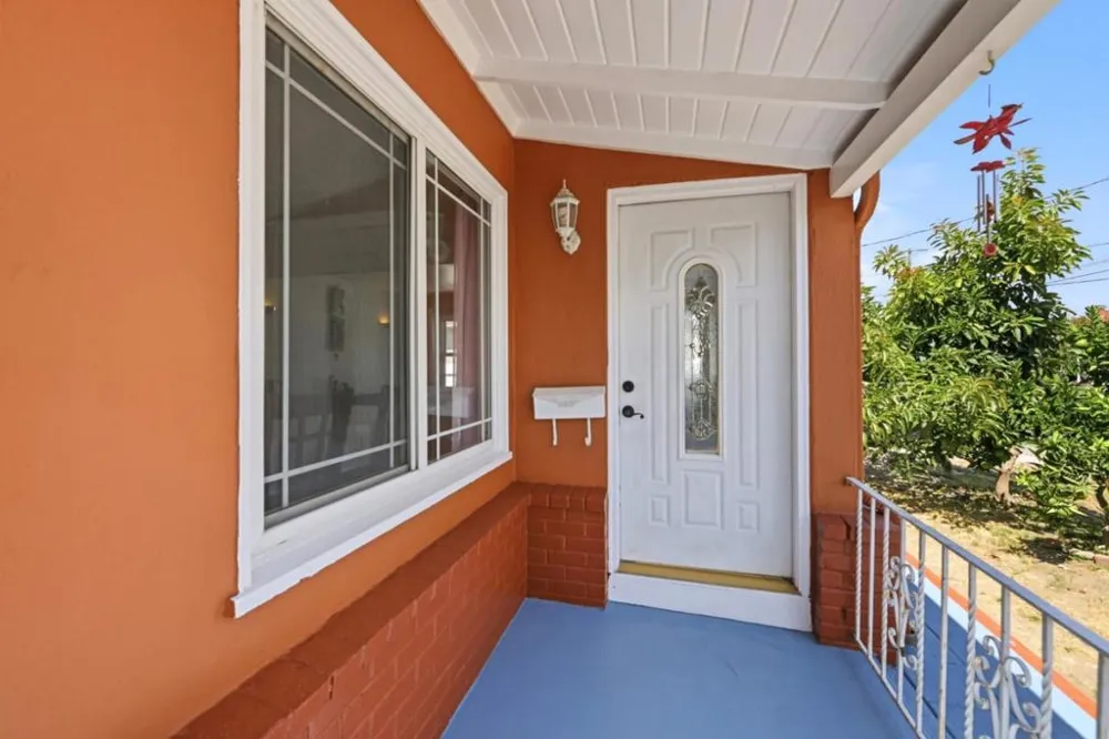 21471 Burr Way Hayward, CA 94541