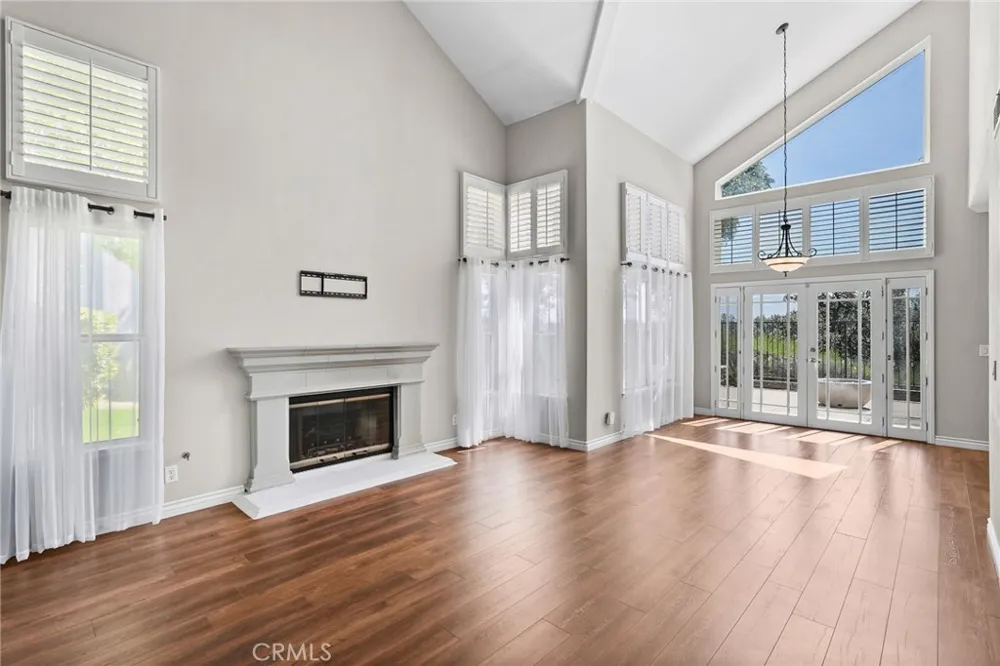 24406 Hampton Drive #B Valencia, CA 91355