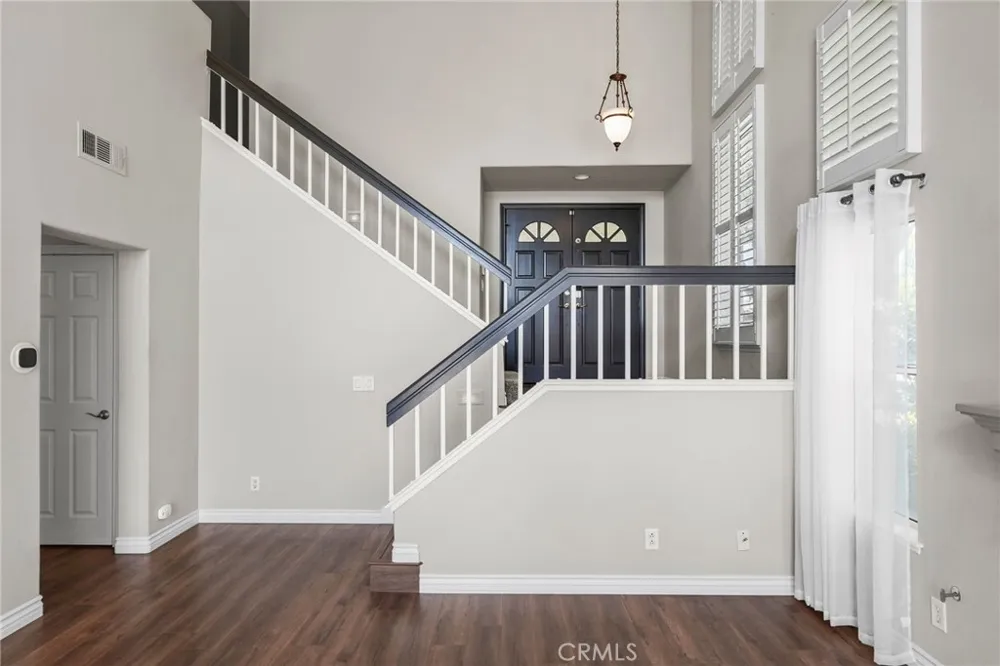 24406 Hampton Drive #B Valencia, CA 91355