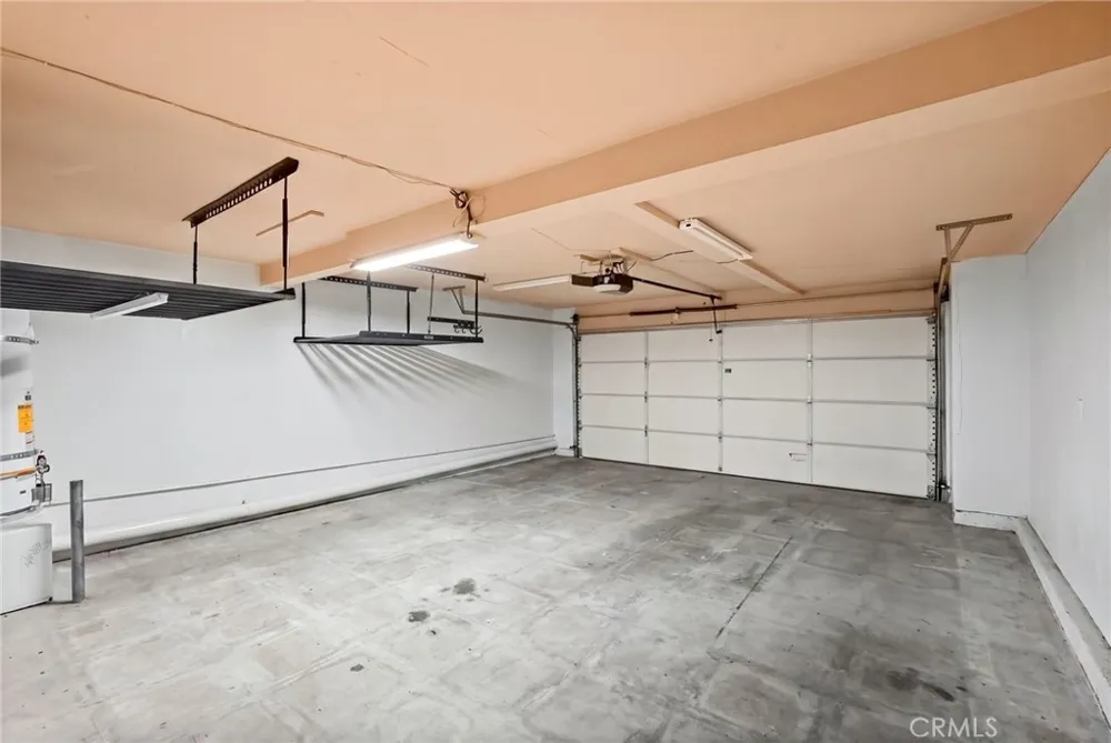 24406 Hampton Drive #B Valencia, CA 91355