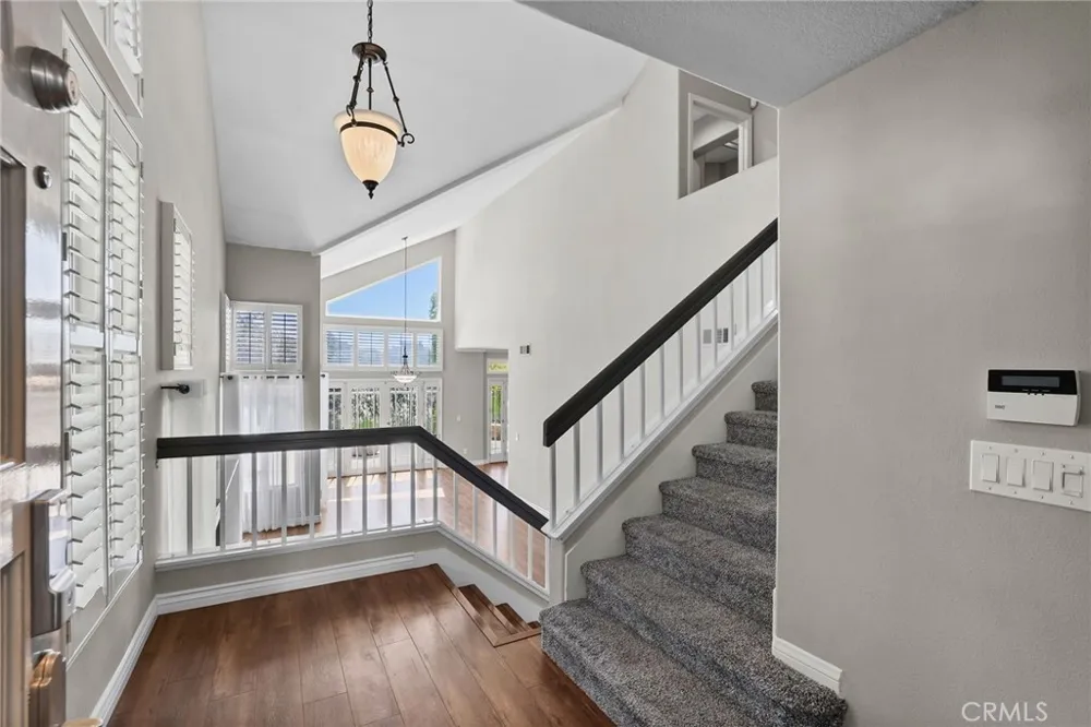 24406 Hampton Drive #B Valencia, CA 91355