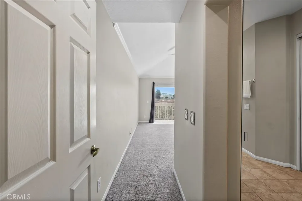 24406 Hampton Drive #B Valencia, CA 91355