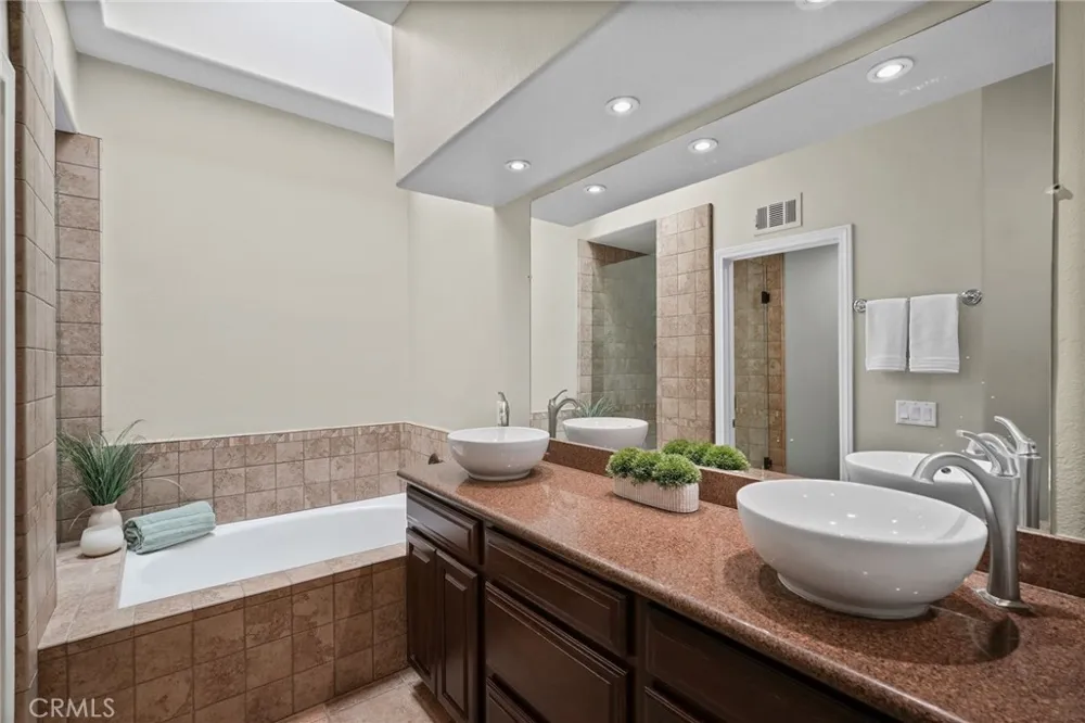 24406 Hampton Drive #B Valencia, CA 91355