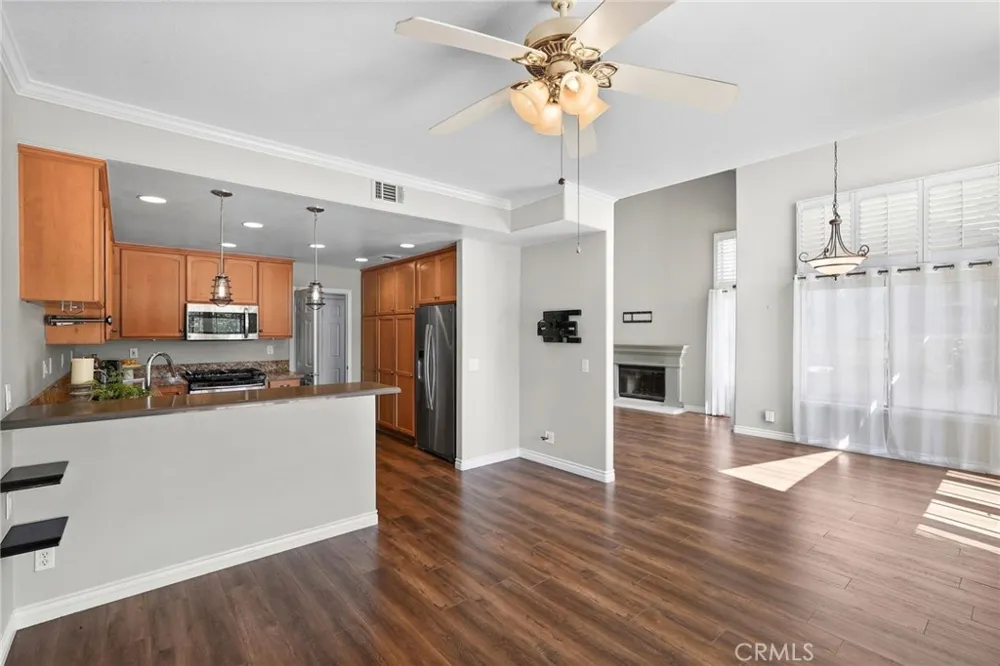24406 Hampton Drive #B Valencia, CA 91355