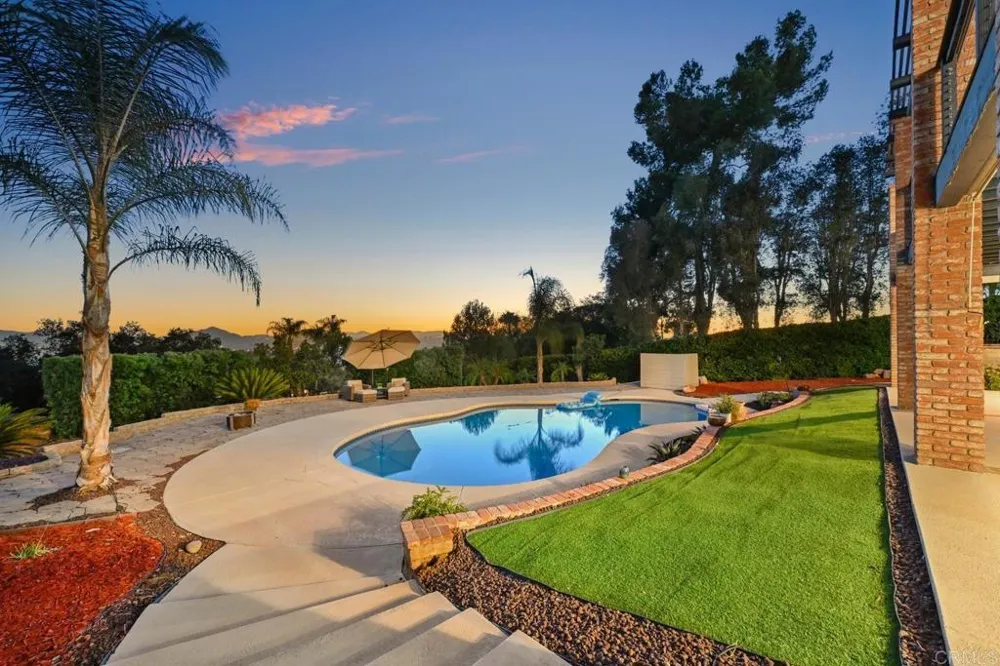 1118 Orangewood Drive Escondido, CA 92025