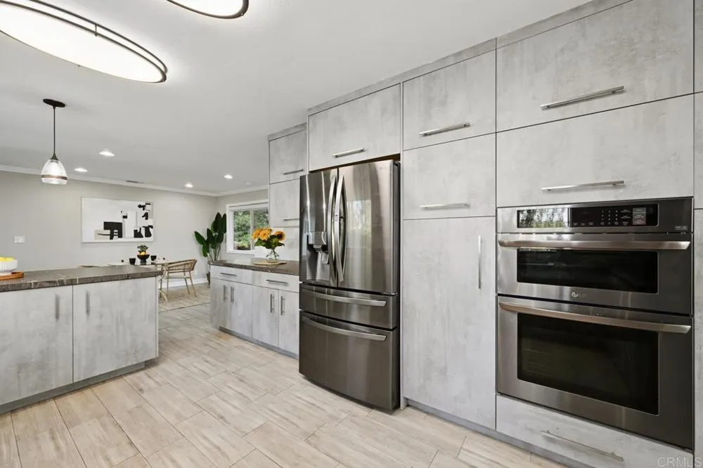 1118 Orangewood Drive Escondido, CA 92025