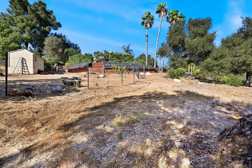 1118 Orangewood Drive Escondido, CA 92025