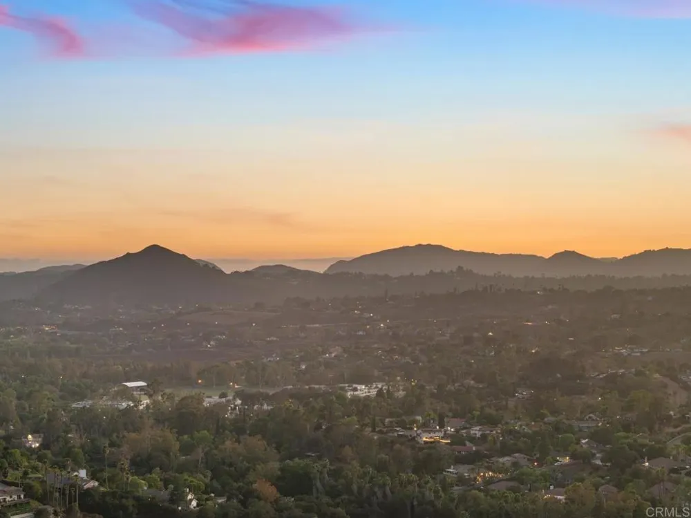 1118 Orangewood Drive Escondido, CA 92025