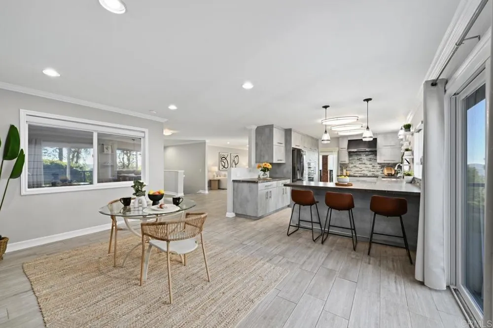1118 Orangewood Drive Escondido, CA 92025