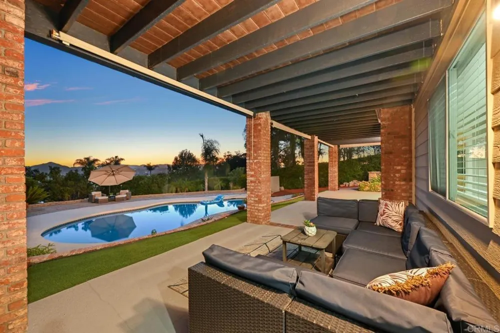 1118 Orangewood Drive Escondido, CA 92025