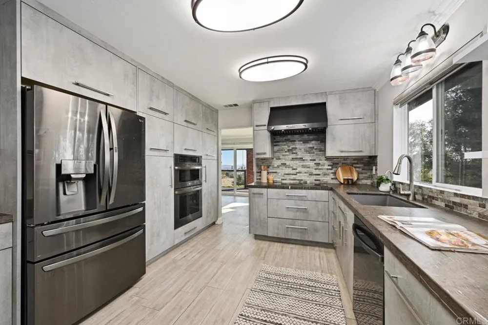 1118 Orangewood Drive Escondido, CA 92025