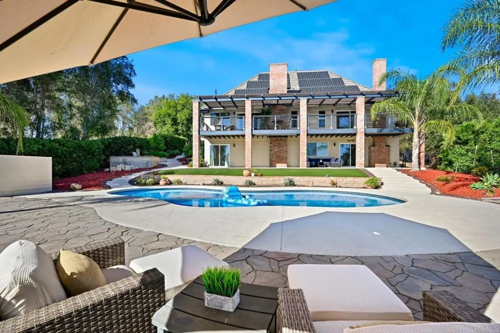 1118 Orangewood Drive Escondido, CA 92025