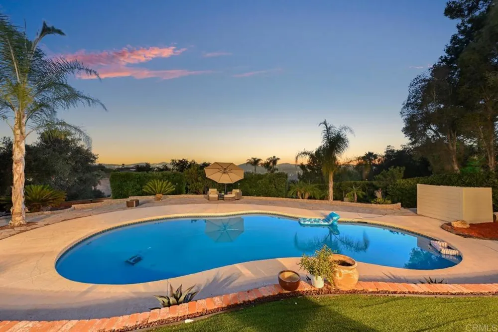 1118 Orangewood Drive Escondido, CA 92025