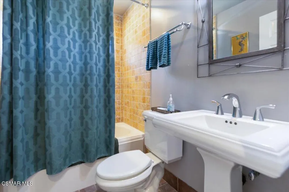 569 3rd Street Fillmore, CA 93015