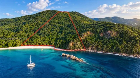 Anse La Roche, Carriacou