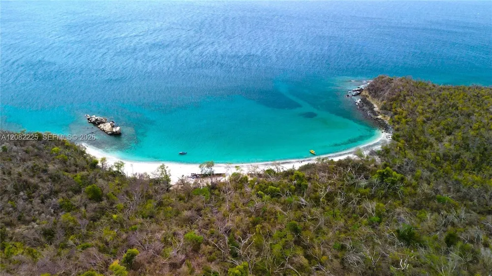 Anse La Roche, Carriacou 
