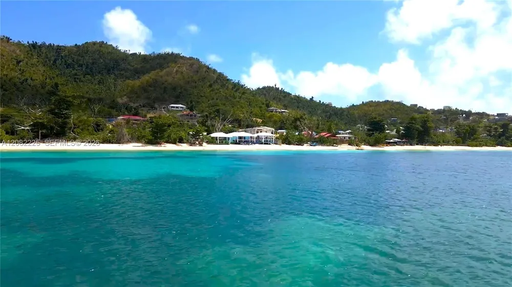 Anse La Roche, Carriacou 