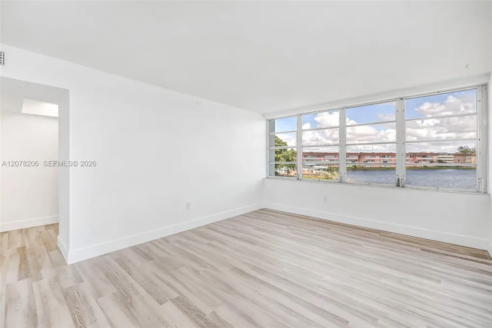 1501 NE Miami Gardens Dr #257 Miami, FL 33179
