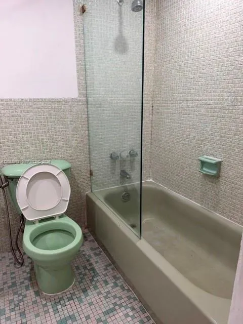 4301 NW South Tamiami Canal Dr #3-302 Miami, FL 33126