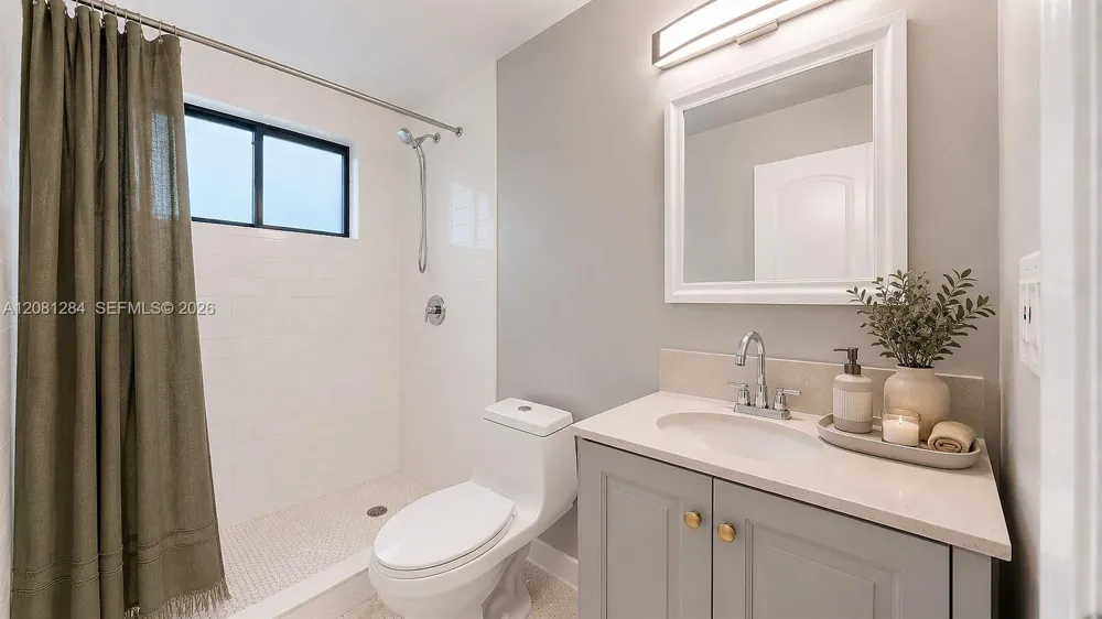 101 W 11th St #5 Hialeah, FL 33010
