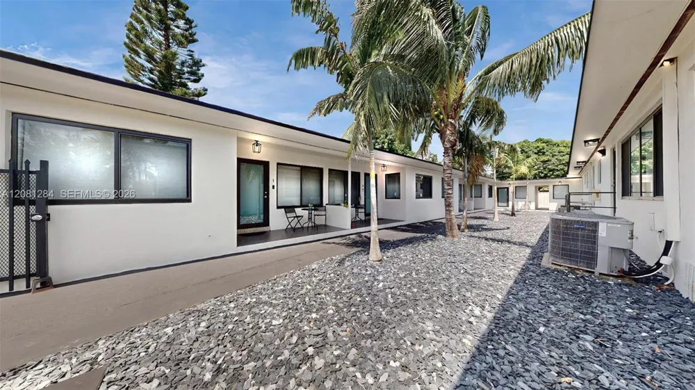 101 W 11th St #5 Hialeah, FL 33010