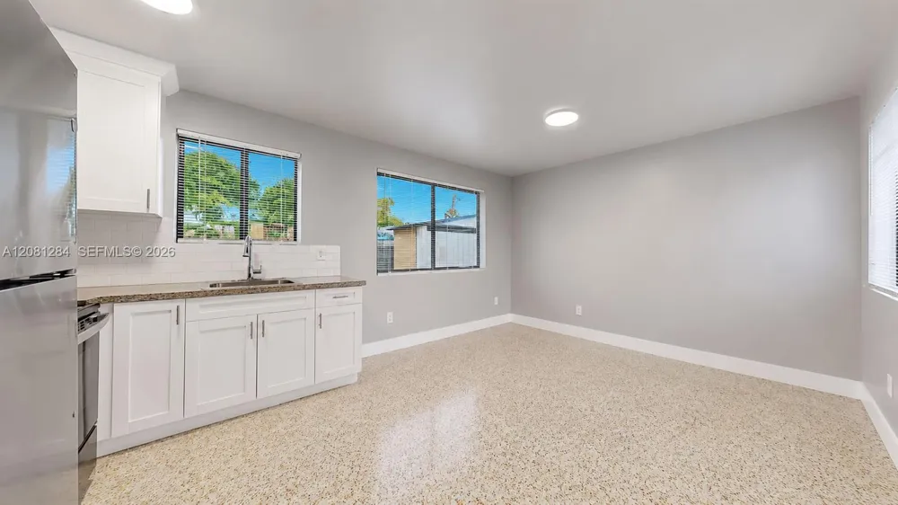 101 W 11th St #5 Hialeah, FL 33010