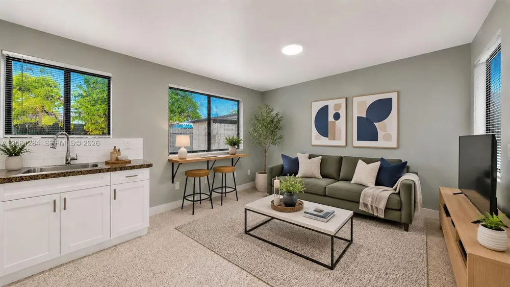 101 W 11th St #5 Hialeah, FL 33010
