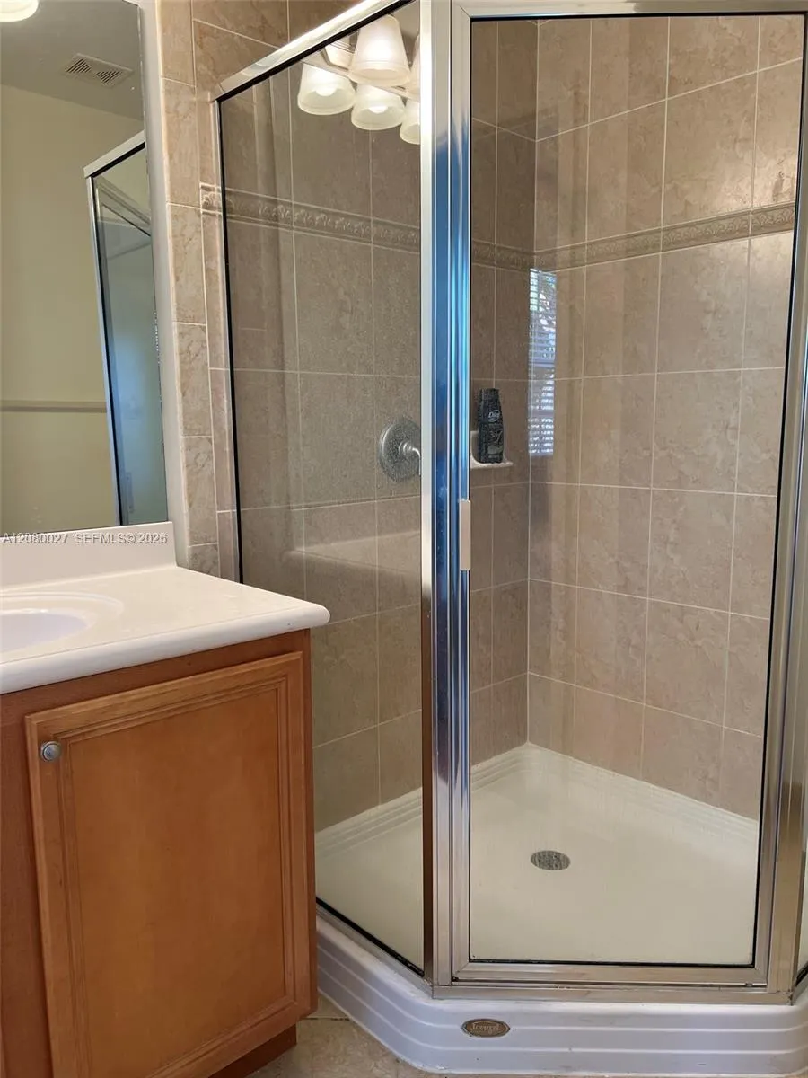 123 E Royal Palm Cir #105 Jupiter, FL 33458