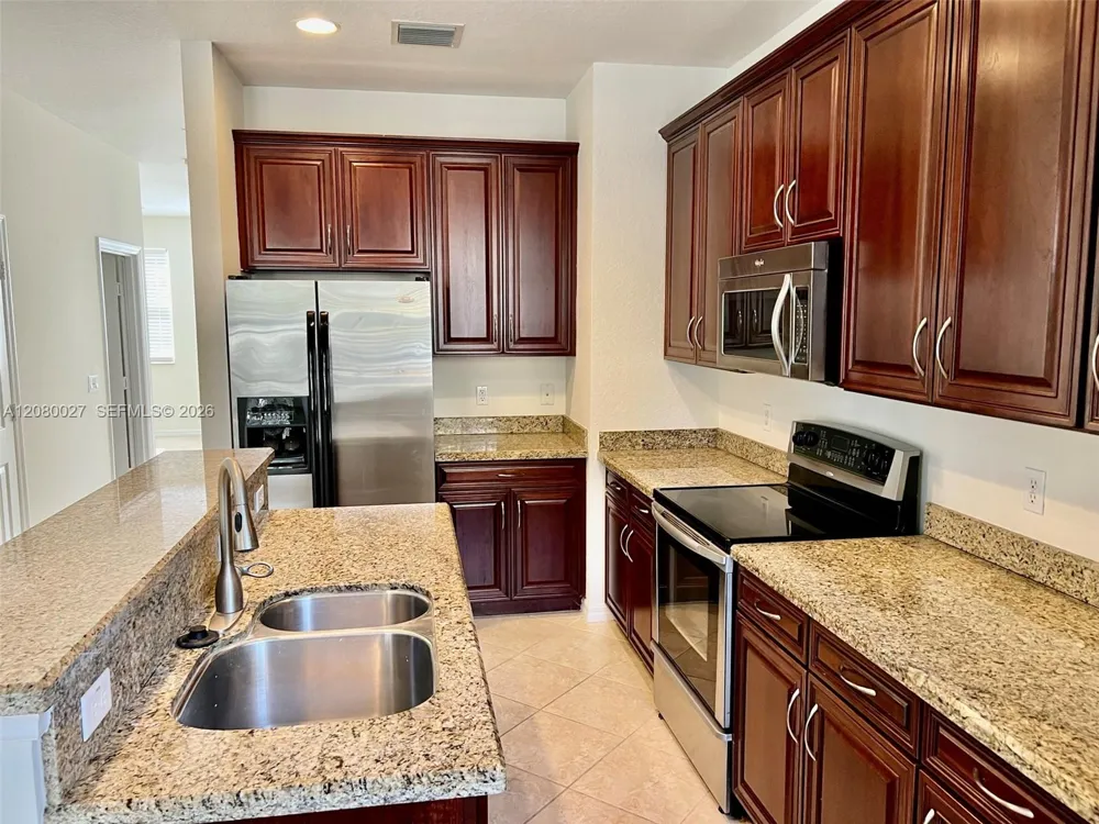 123 E Royal Palm Cir #105 Jupiter, FL 33458