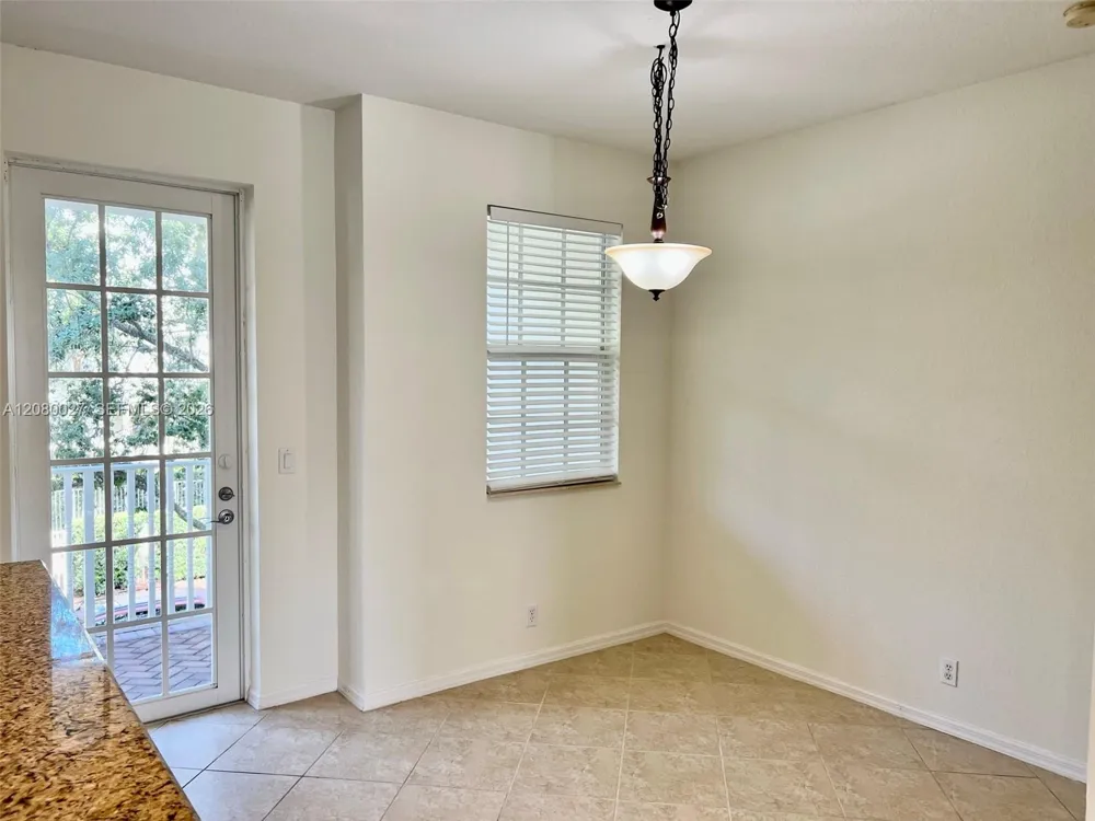 123 E Royal Palm Cir #105 Jupiter, FL 33458